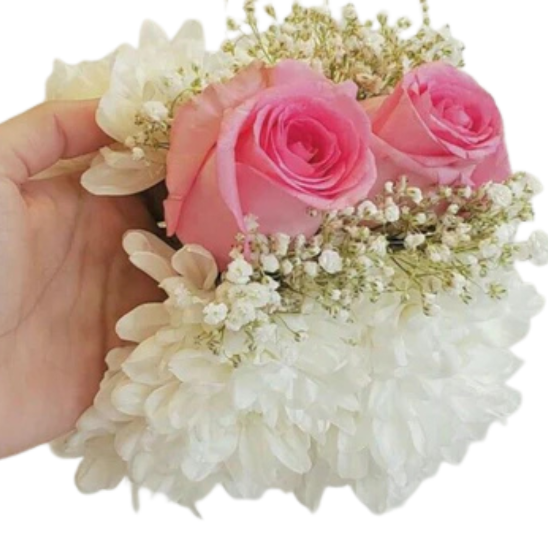Elegant Handheld Floral Arrangement with Pink Roses